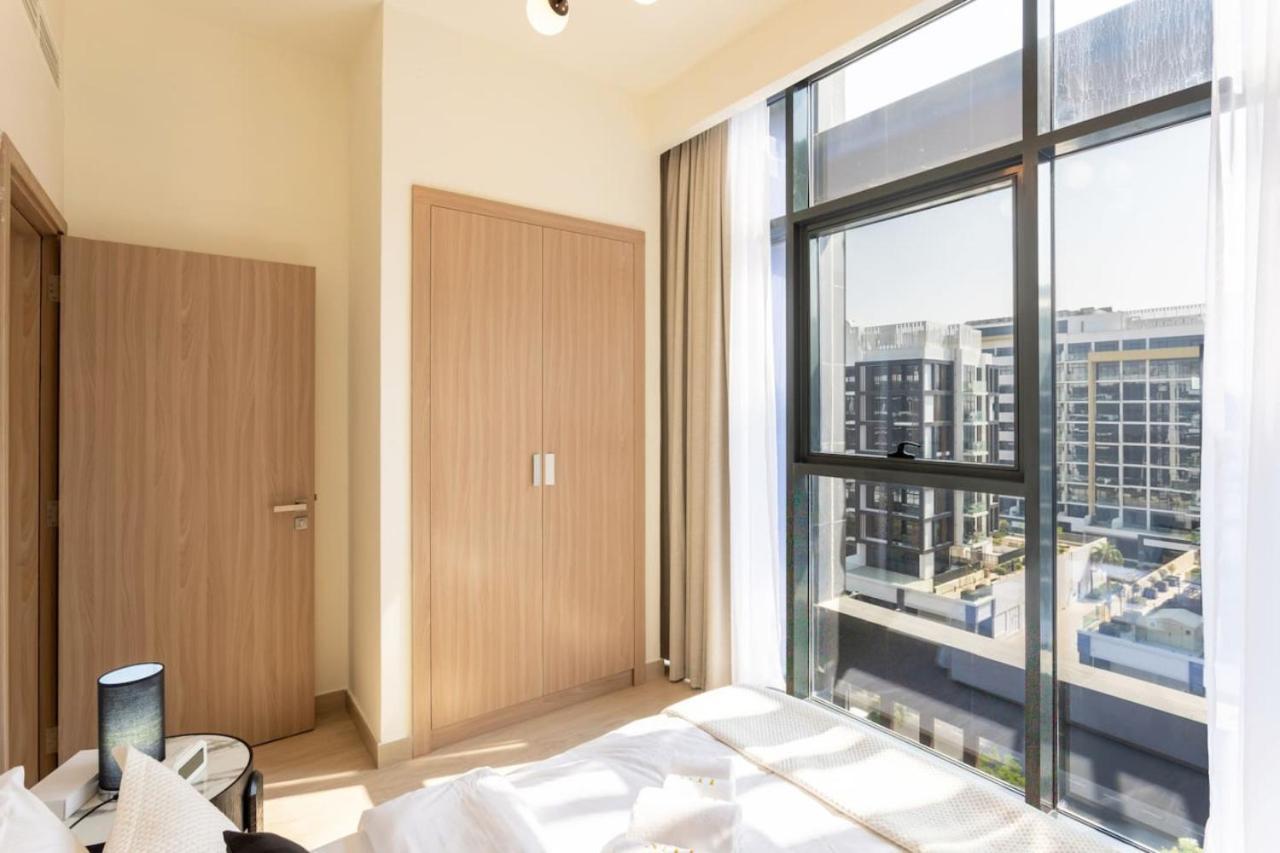 Apartment Trendy Azizi Riviera 1-bed With Balcony Views *